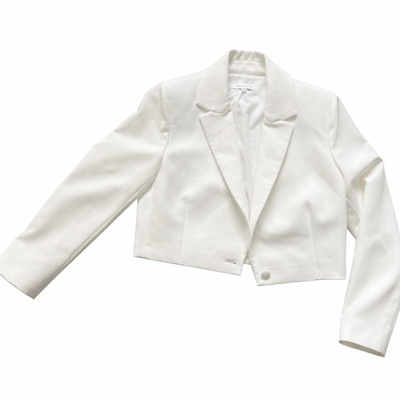 Gianni Bini Jackets & Blazers - Gianni Bini Ivory Blazer